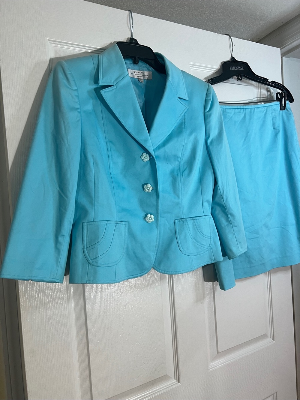 Tahari ASL Bright Aqua Women's Blazer and Skirt Set